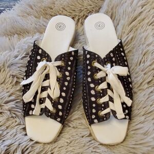 Black and cream Urban Outfitters espadrilles size 9